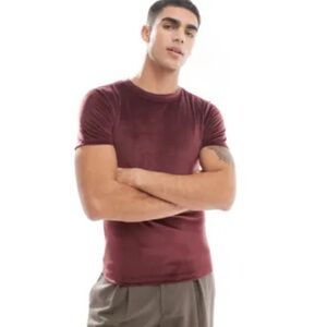 ASOS DESIGN muscle fit t-shirt burgundy velour - NEVER WORN